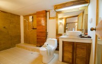   Phi Phi The Beach Resort 5*  9