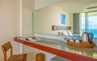   Surin Beach Resort 4*  8