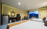   The Chalong Beach Hotel 4*  34