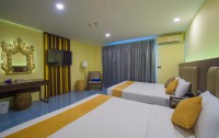   The Chalong Beach Hotel 4*  28