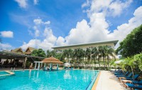   The Chalong Beach Hotel 4*  1