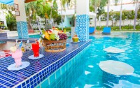   The Chalong Beach Hotel 4*  9