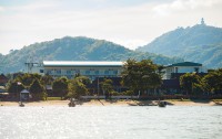 The Chalong Beach Hotel 4*  2