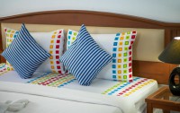   Bay Beach Resort  3*  28