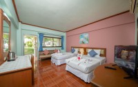   Bay Beach Resort  3*  22