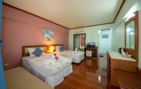   Bay Beach Resort  3*  16