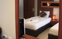   Deva Suites Patong Hotel 3*  12