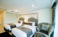   Lk Emerald Beach 4*  59