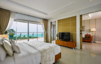   Royal Beach View 4*  13