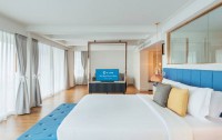   A-one The Royal Cruise Hotel 4*  12