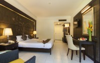   Amora Beach Resort Phuket 4*  41