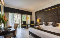   Amora Beach Resort Phuket 4*  40