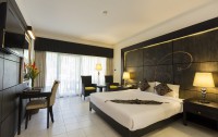   Amora Beach Resort Phuket 4*  38