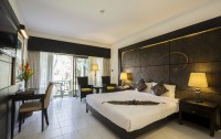   Amora Beach Resort Phuket 4*  37