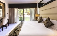   Amora Beach Resort Phuket 4*  32