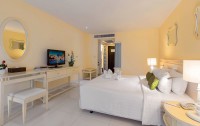   Andaman Embrace Patong 4*  10