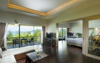   Hilton Phuket Arcadia Resort & Spa 5*  31