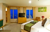   Baiyoke Sky Hotel 4*  19