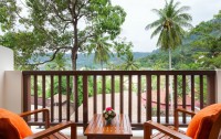   Patong Lodge Hotel 3*  25