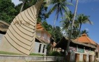 Koh Chang Cliff Beach Resort 3*+  3