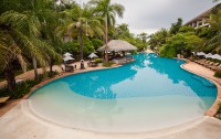   Ravindra Beach Resort & Spa 4*  11