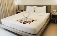   Sunshine Hotel & Residences 3*  30