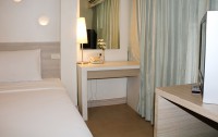   Sunshine Hotel & Residences 3*  27