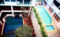   Sunshine Hotel & Residences 3*  21