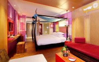   Patong Beach Hotel 4*  43