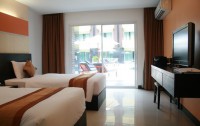 Baron Beach Hotel 3*  4