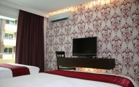 Baron Beach Hotel 3*  2