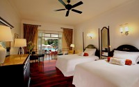   Centara Grand Beach Resort & Villas Hua Hin 5*  12