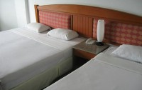   Jomtien Holiday Hotel 3*  14