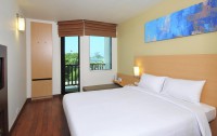 Ibis Phuket Kata 3*  4