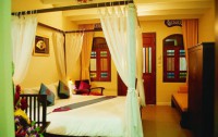   The Old Phuket Karon Beach Resort 3*  30