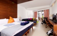   Sunwing Kamala Beach 4*  62