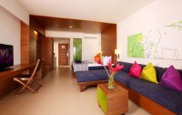   Sunwing Kamala Beach 4*  59