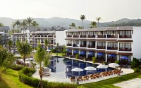   Sunwing Kamala Beach 4*  52