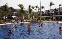   Sunwing Kamala Beach 4*  40