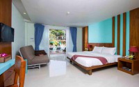   Baan Karon Resort 3*  11