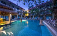   Baan Karon Resort 3*  20