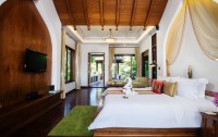   Royal Muang Samui Villas 4*  30