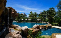 Royal Muang Samui Villas 4*  3