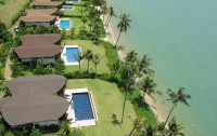   The Village Coconut Island 5*  31