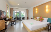   Sawaddi Patong Resort & Spa 3*  7