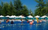   Splash Beach Resort 4*  77