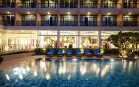   Hotel J Pattaya 4*  8