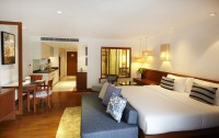   Woodlands Suites Serviced Residences 3*  7