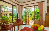   Kata Lucky Villa & Pool Access 3*  12