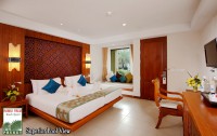   Rawai Palm Beach Resort 3*  8